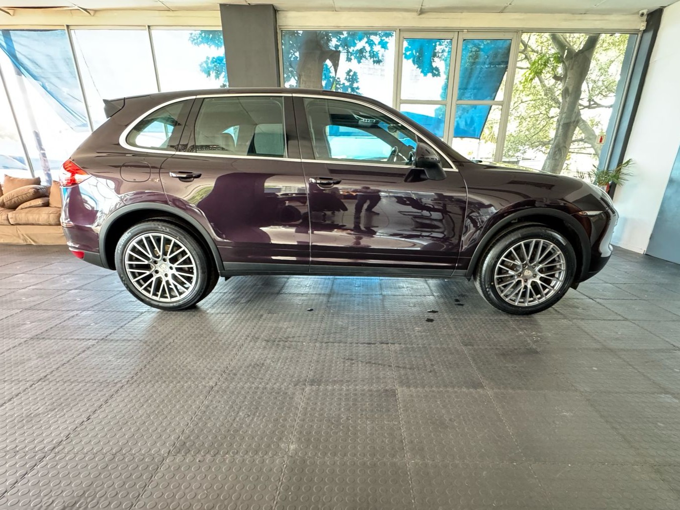 Porsche Cayenne 2011