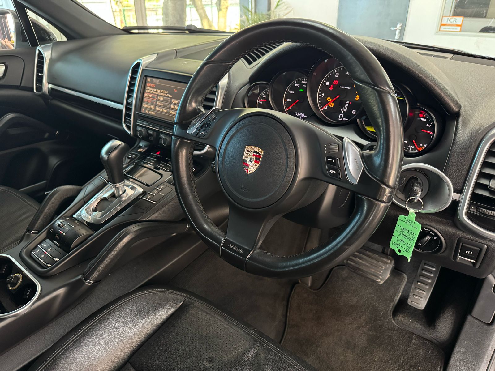 Porsche Cayenne 2011