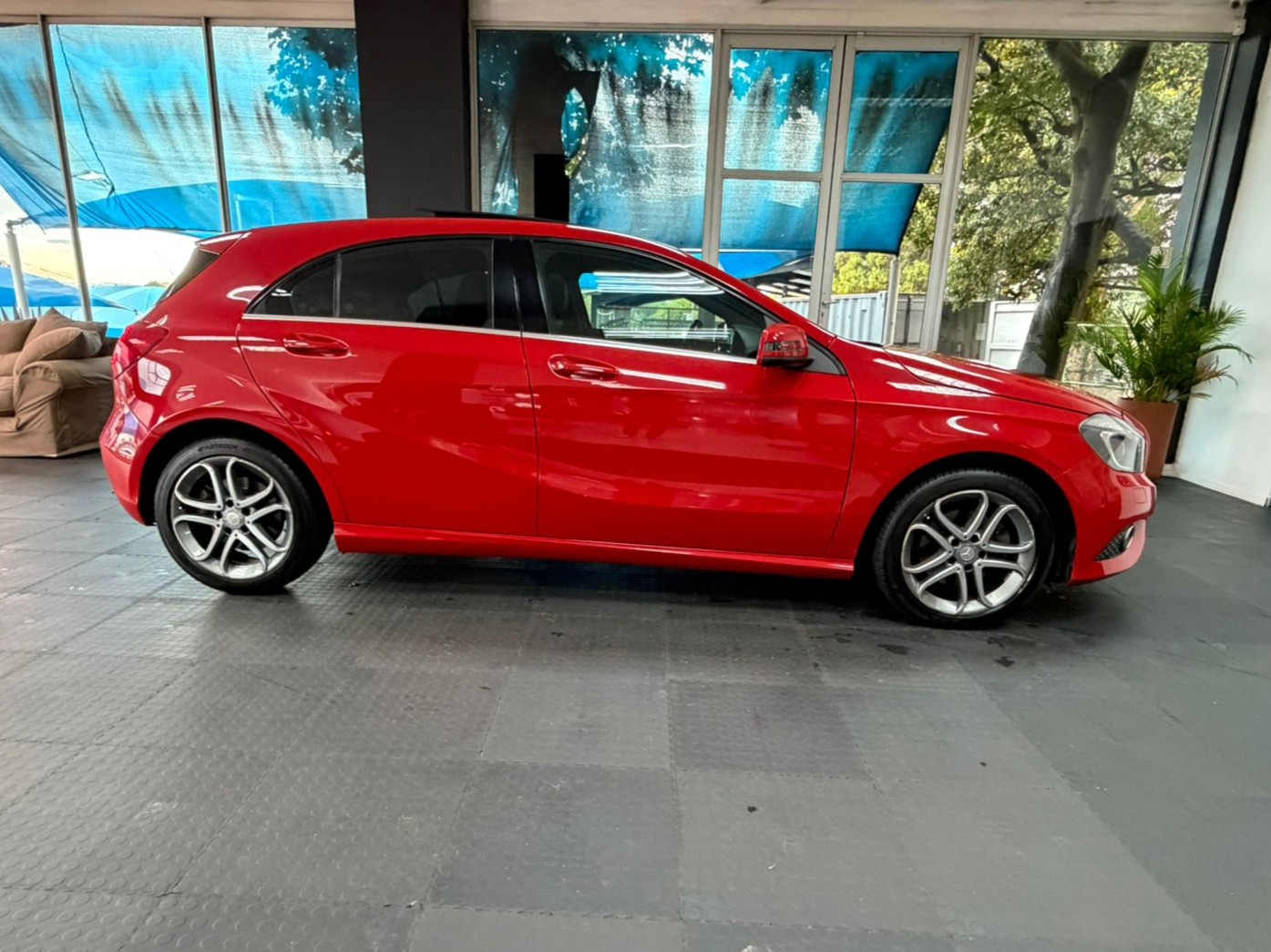 Mercedes-Benz A-Class A220d Urban 2015