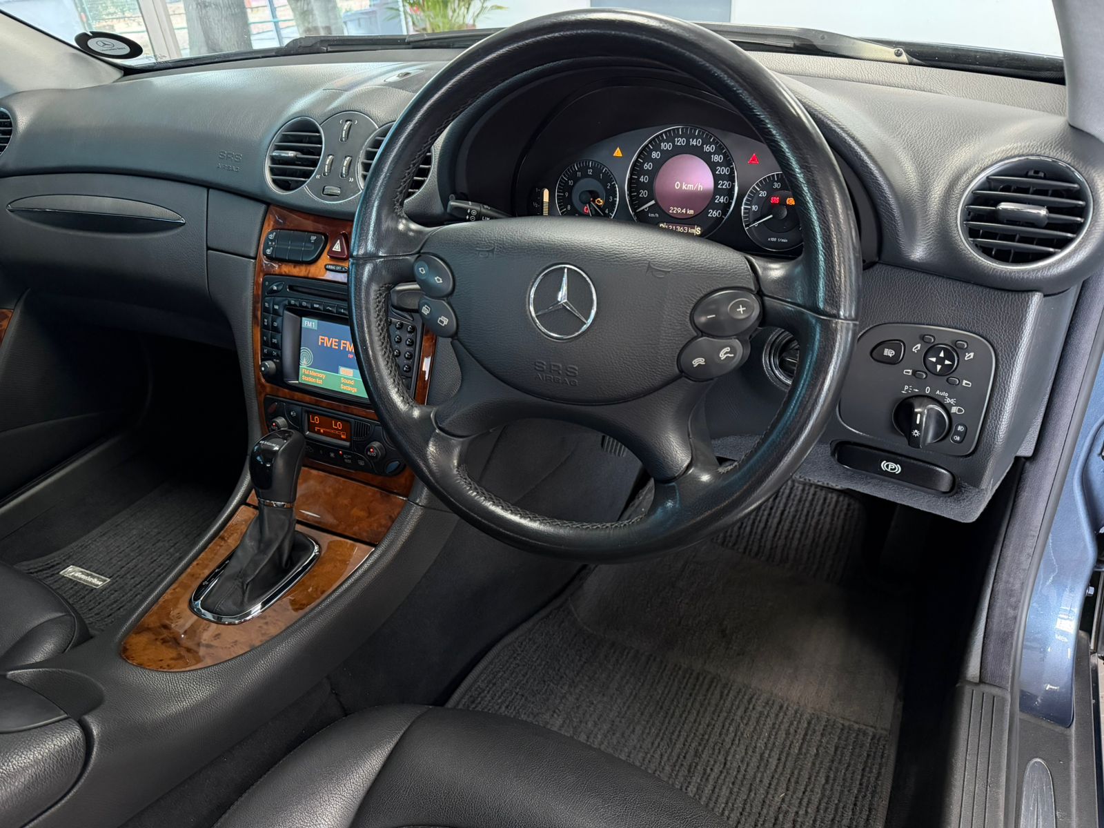 Mercedes-Benz CLK320 Coupe Elegance 2002