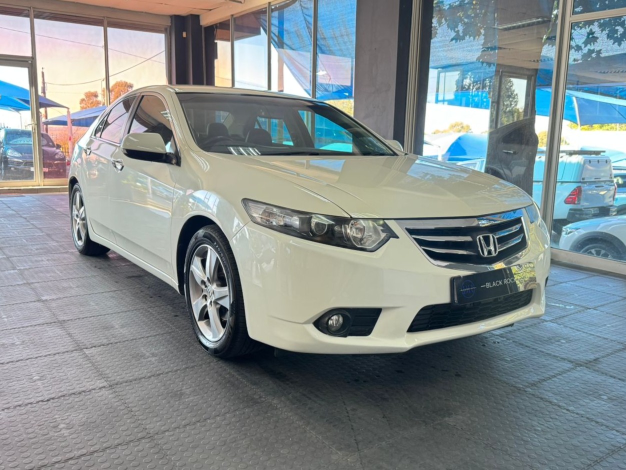 Honda Accord 2.0 Elegance Auto 2012