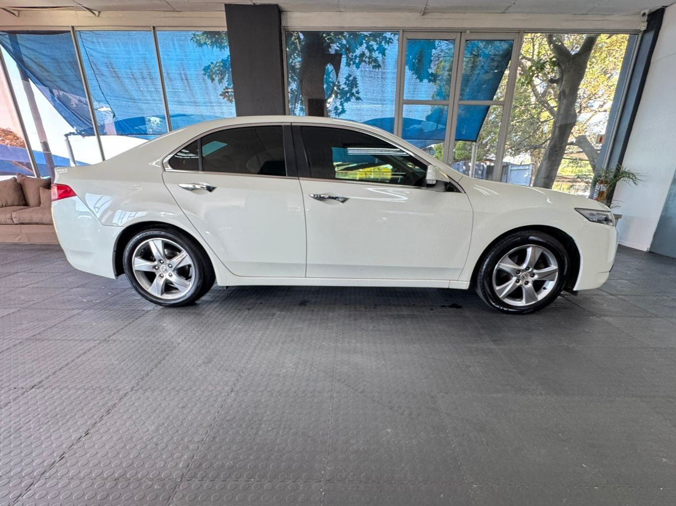 Honda Accord 2.0 Elegance Auto 2012