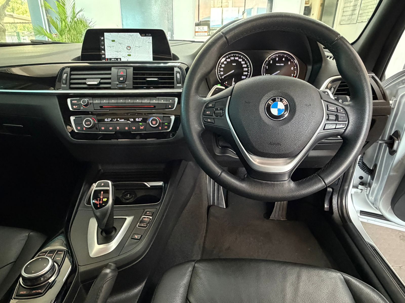 BMW 1 Series 120i 5-Door Auto 2019