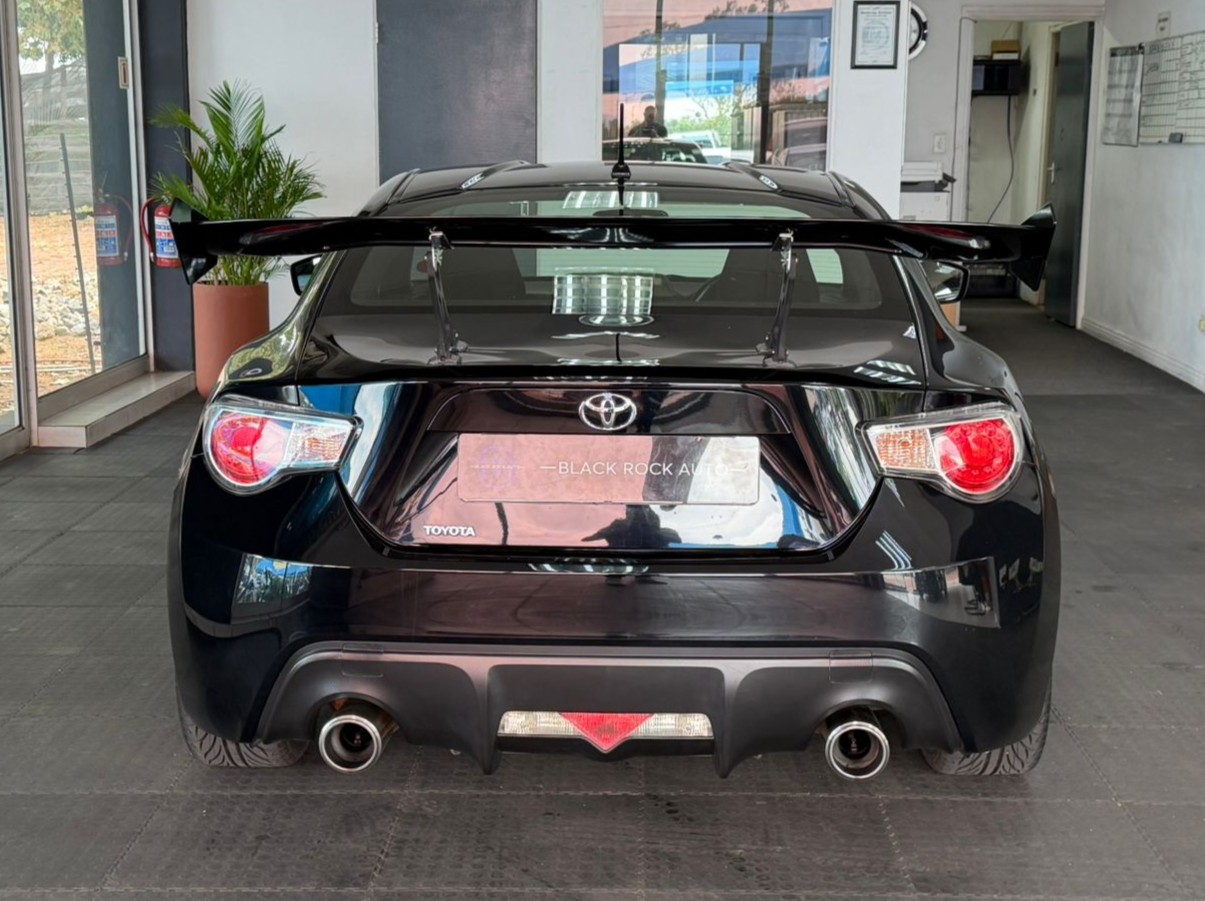 Toyota 86 2.0 standard 2012
