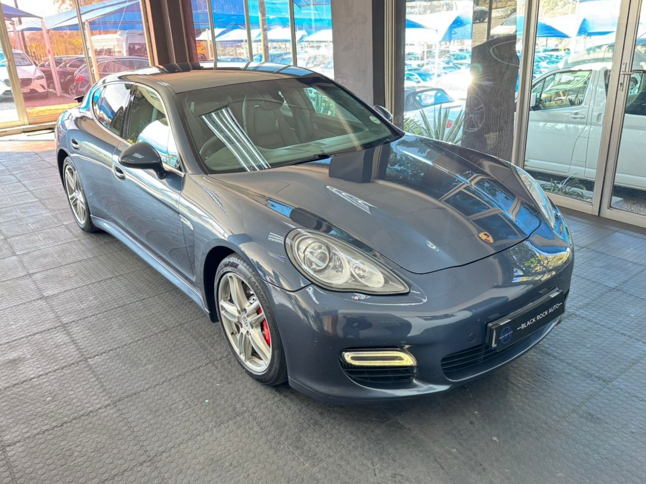 Porsche Panamera Turbo 2010