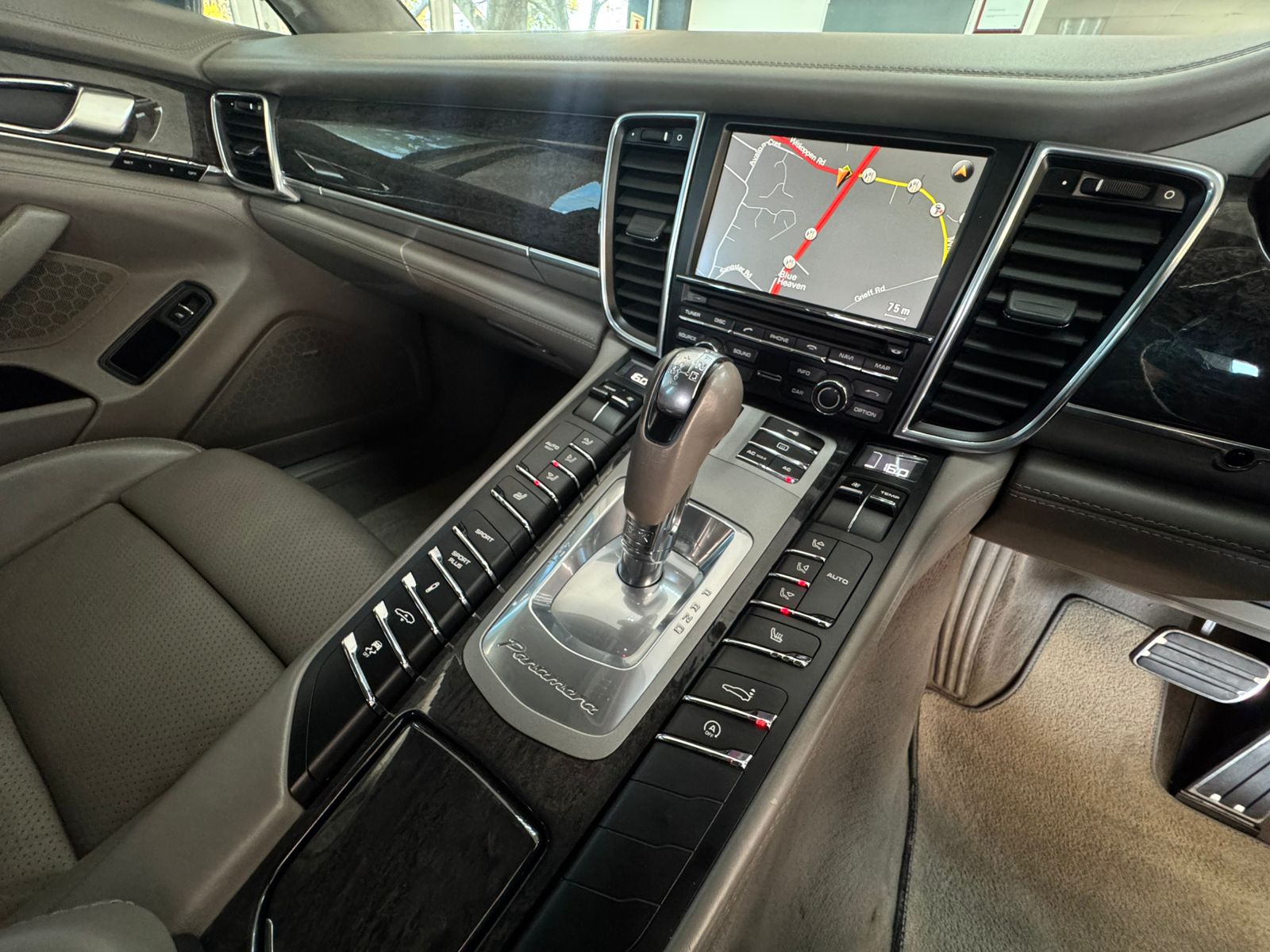 Porsche Panamera Turbo 2010