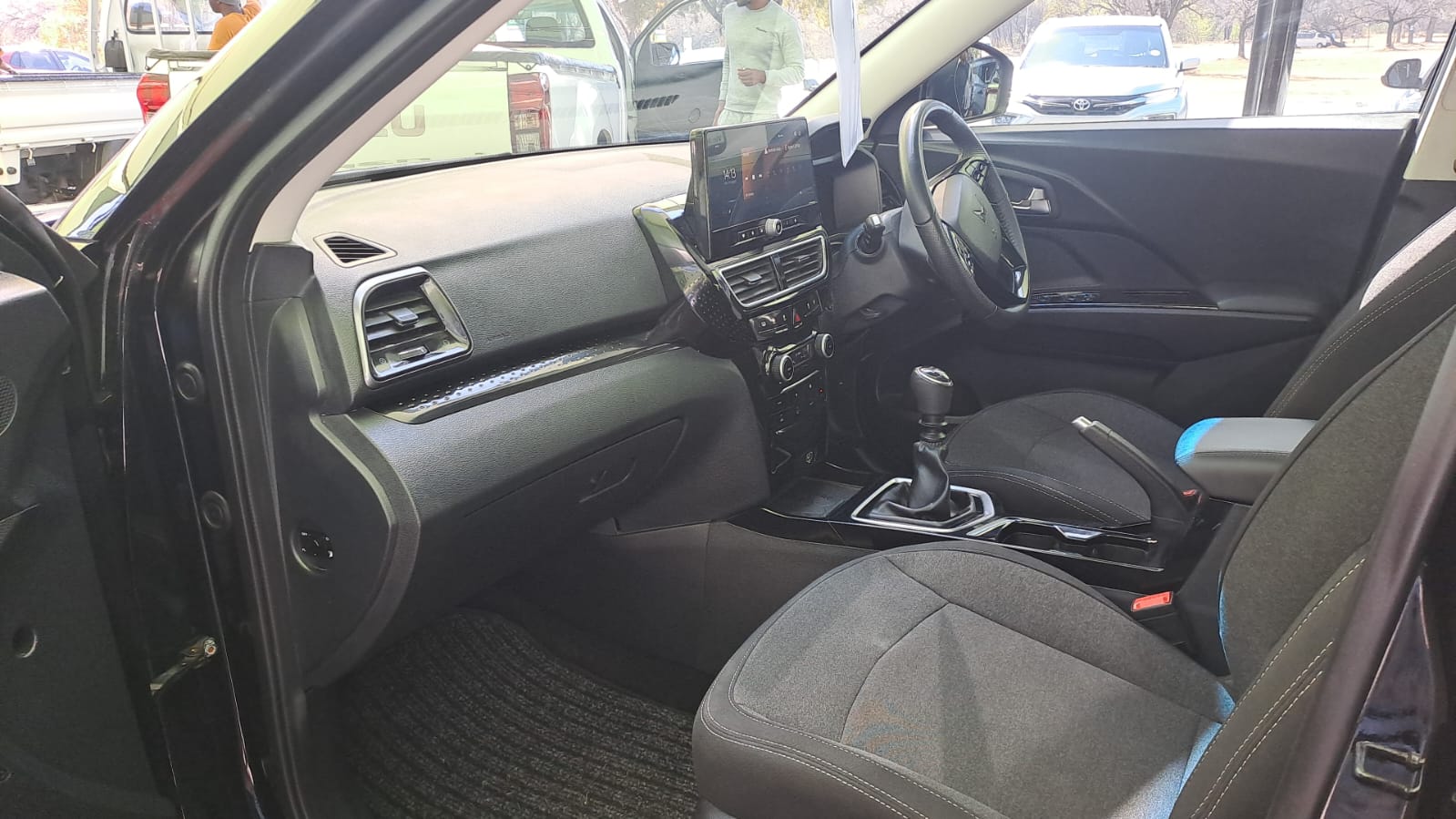 Mahindra XUV 3XO 2024