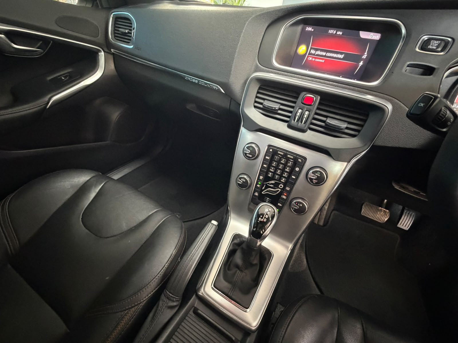 Volvo V40 CC D3 Momentum Auto 2017