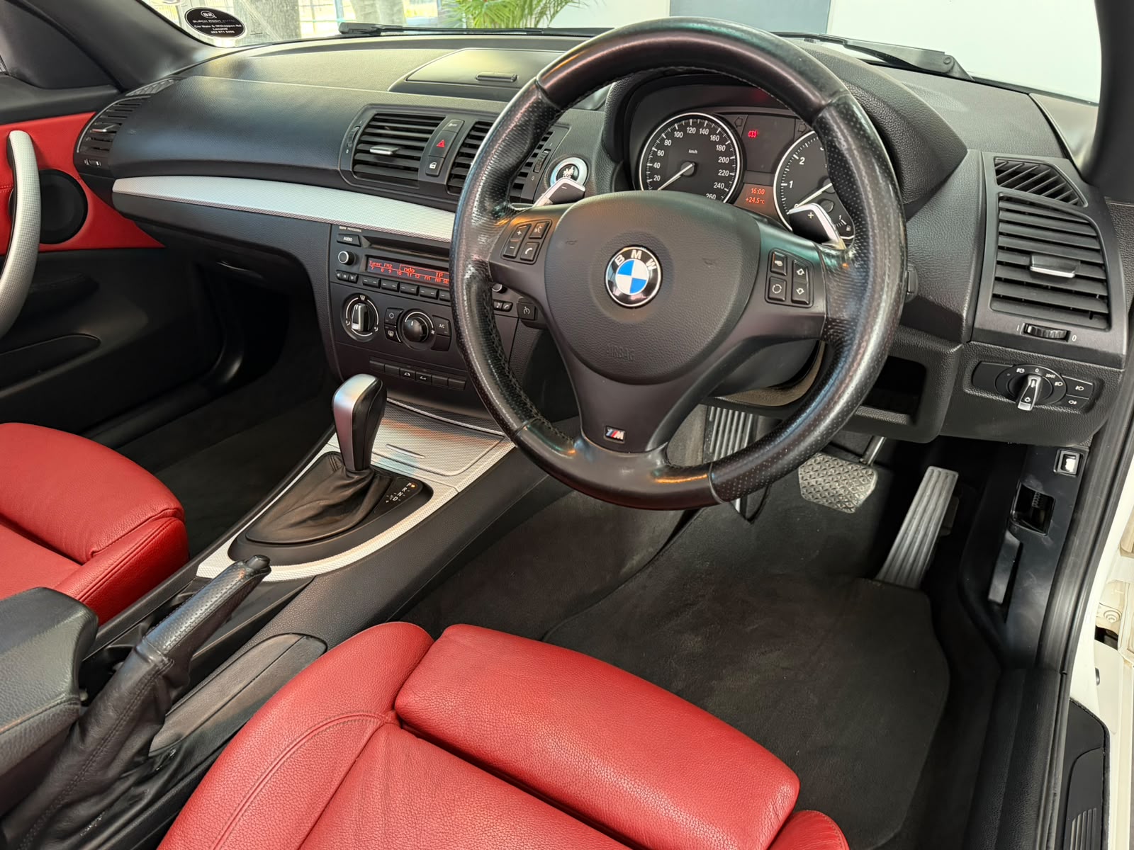 BMW 1 Series 125i Convertible M Sport Auto 2012