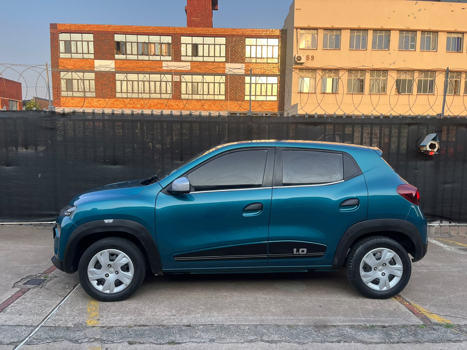 Renault KWID DYNAMIC 1.0 2023