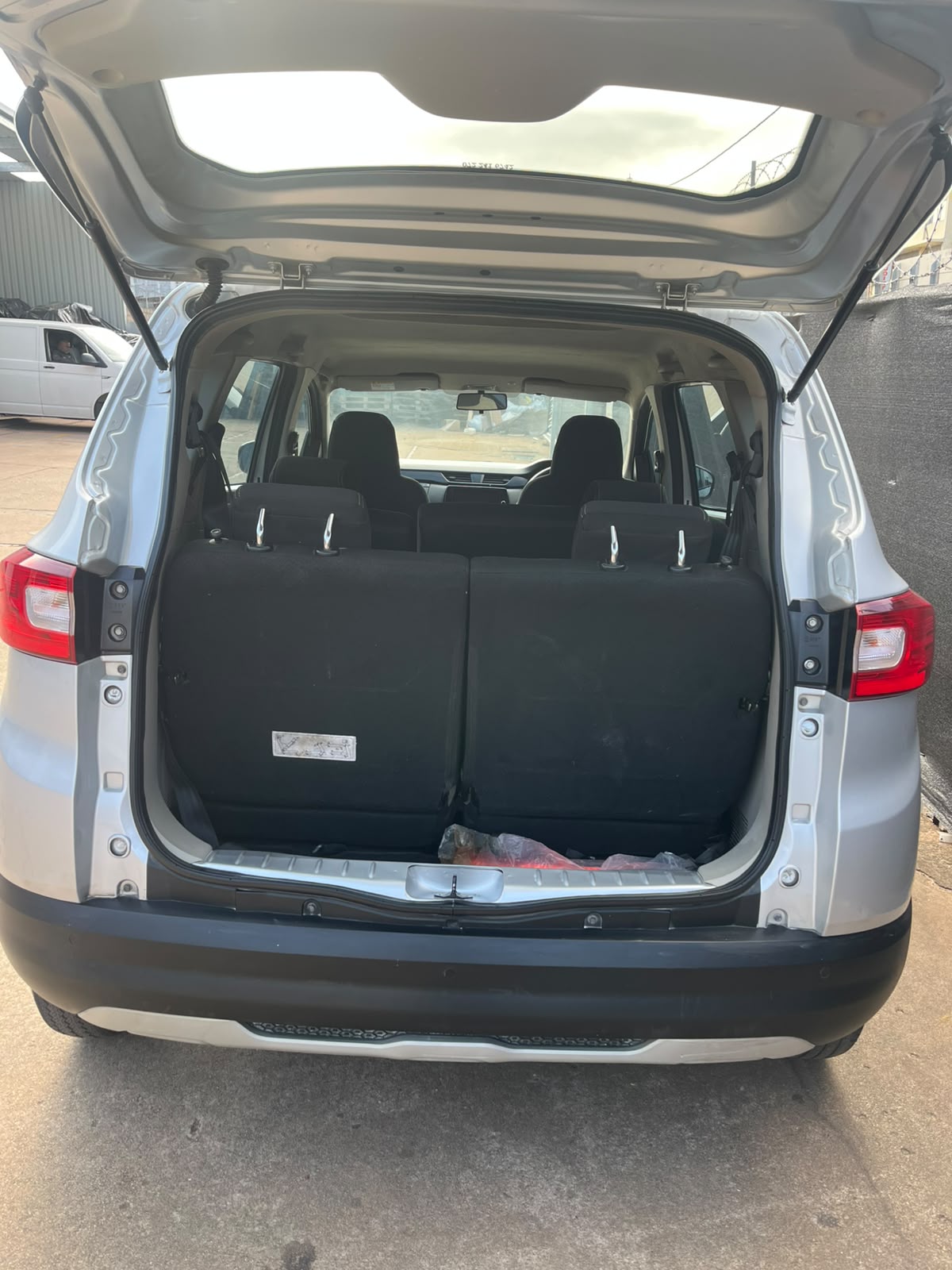Renault TRIBER DYNAMIC 1.0 2024