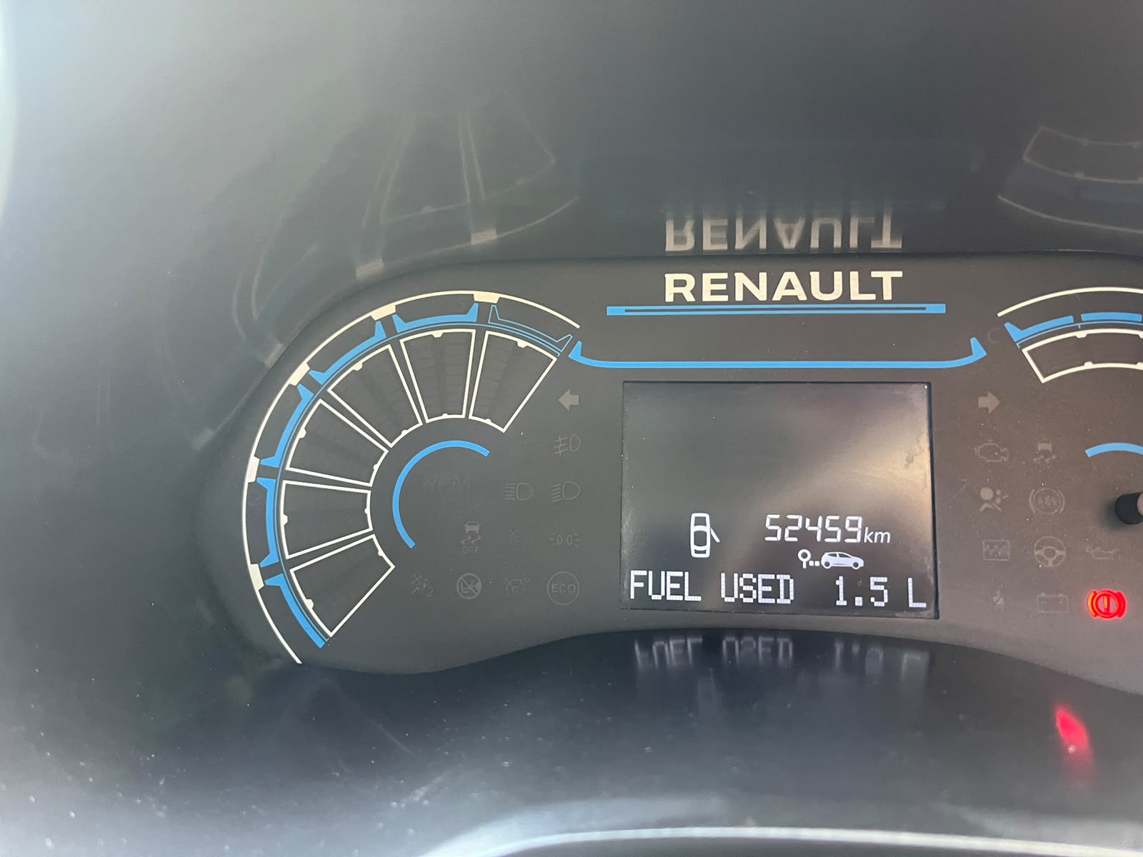 Renault TRIBER DYNAMIC 1.0 2024