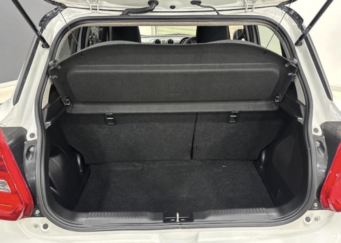 Suzuki Swift 1.2 GLX 2023