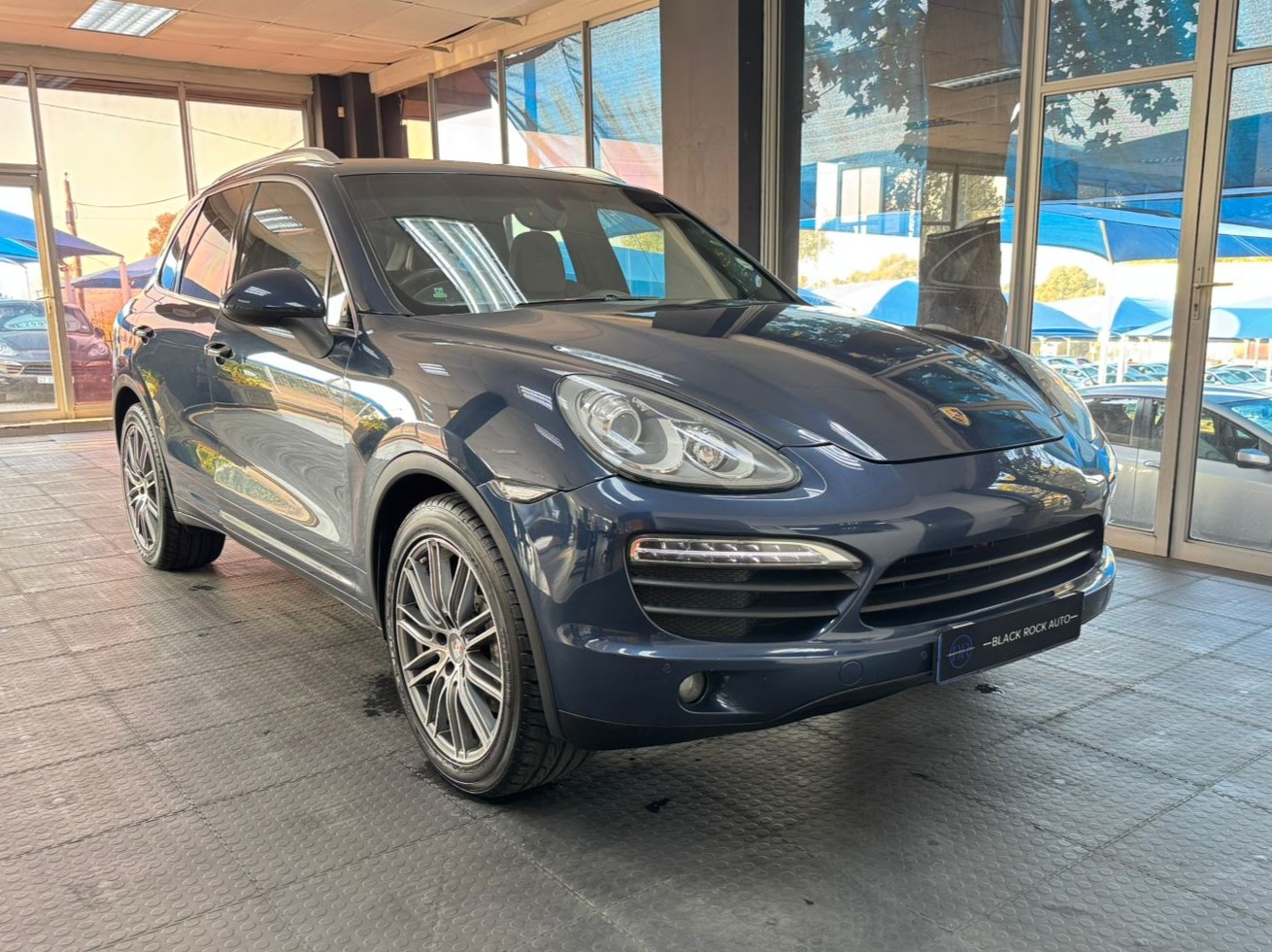 Porsche Cayenne Cayenne S 2012