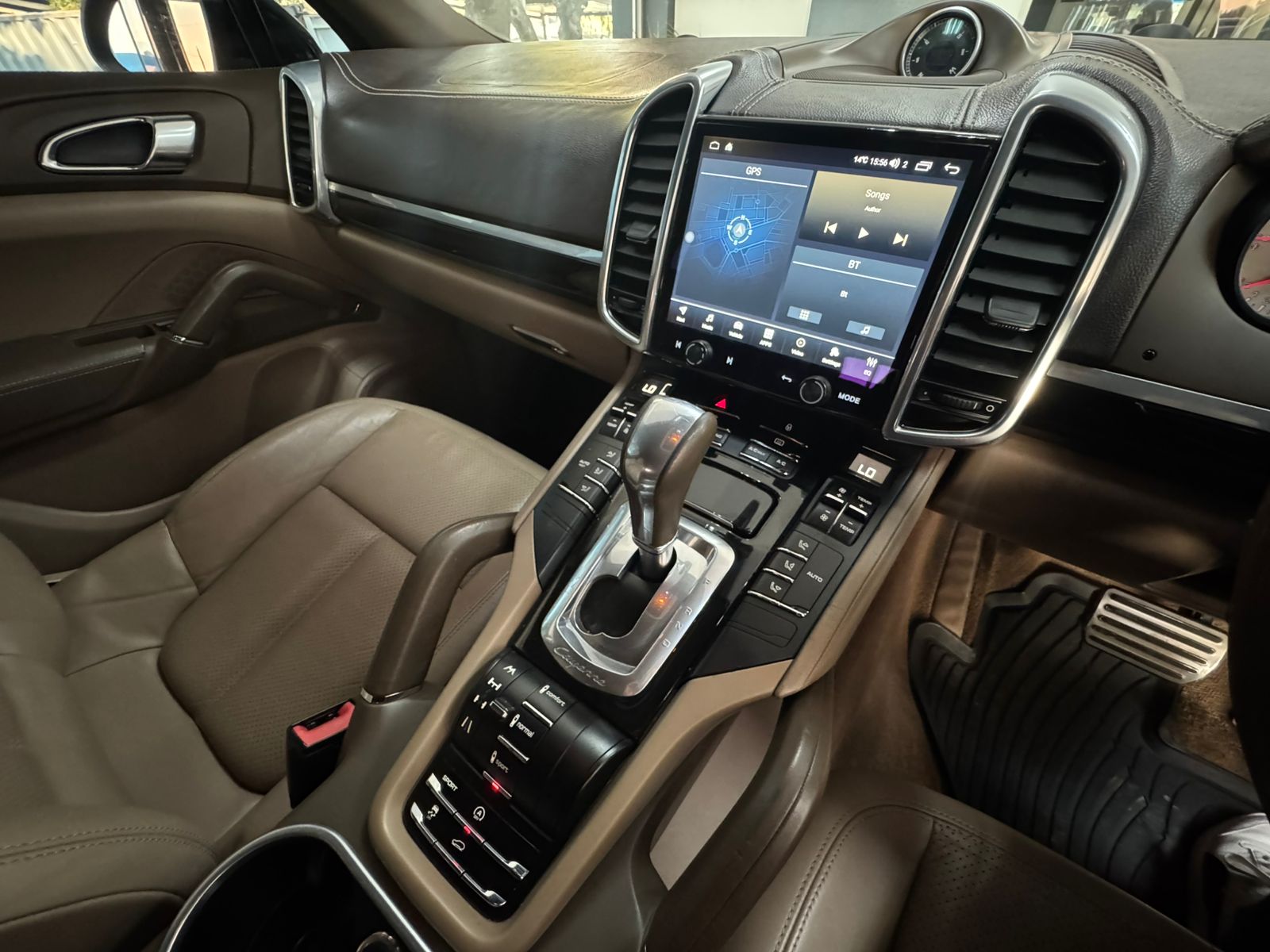 Porsche Cayenne Cayenne S 2012